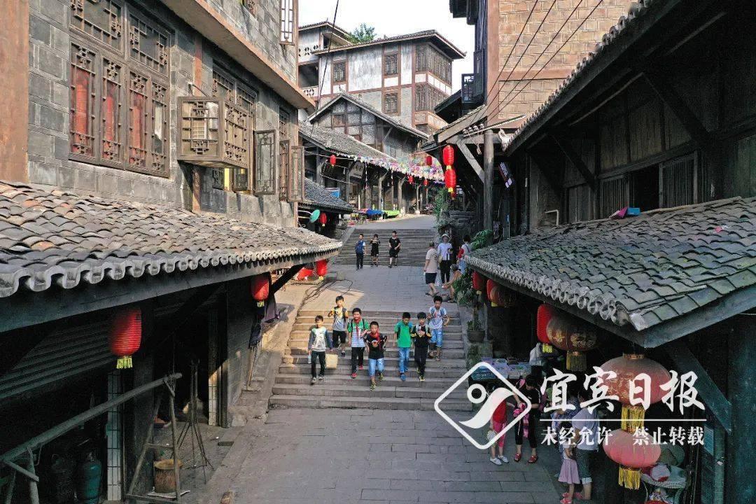 【我向两会提个问】建议贵阳优化公共交通网络